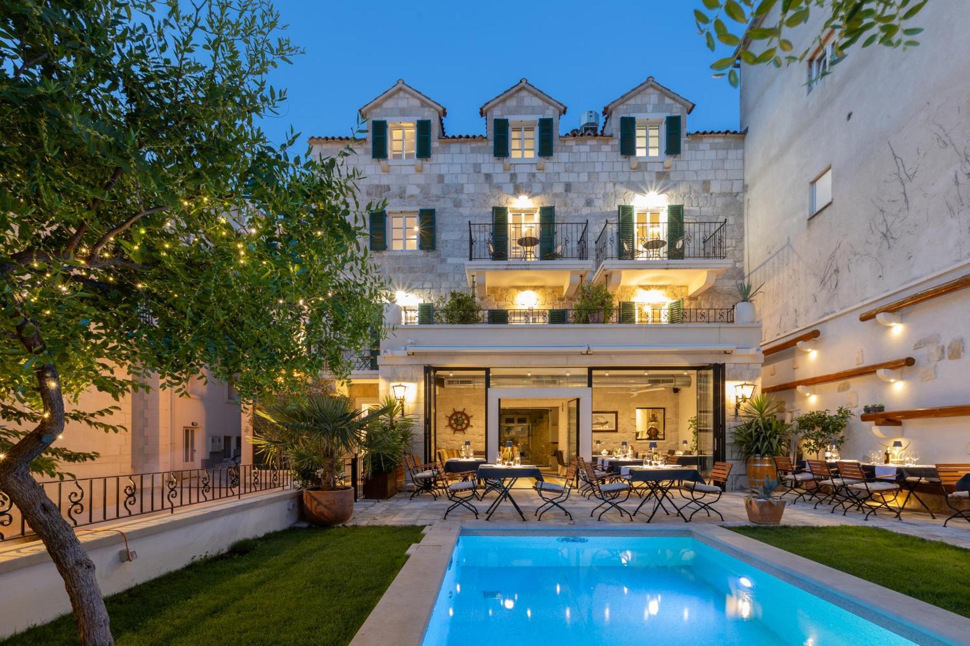 מאקרסקה New - Casa Columba - 4 Star Design Boutique Hotel With Outdoor Pool & Private Garden (Adults Only) מראה חיצוני תמונה
