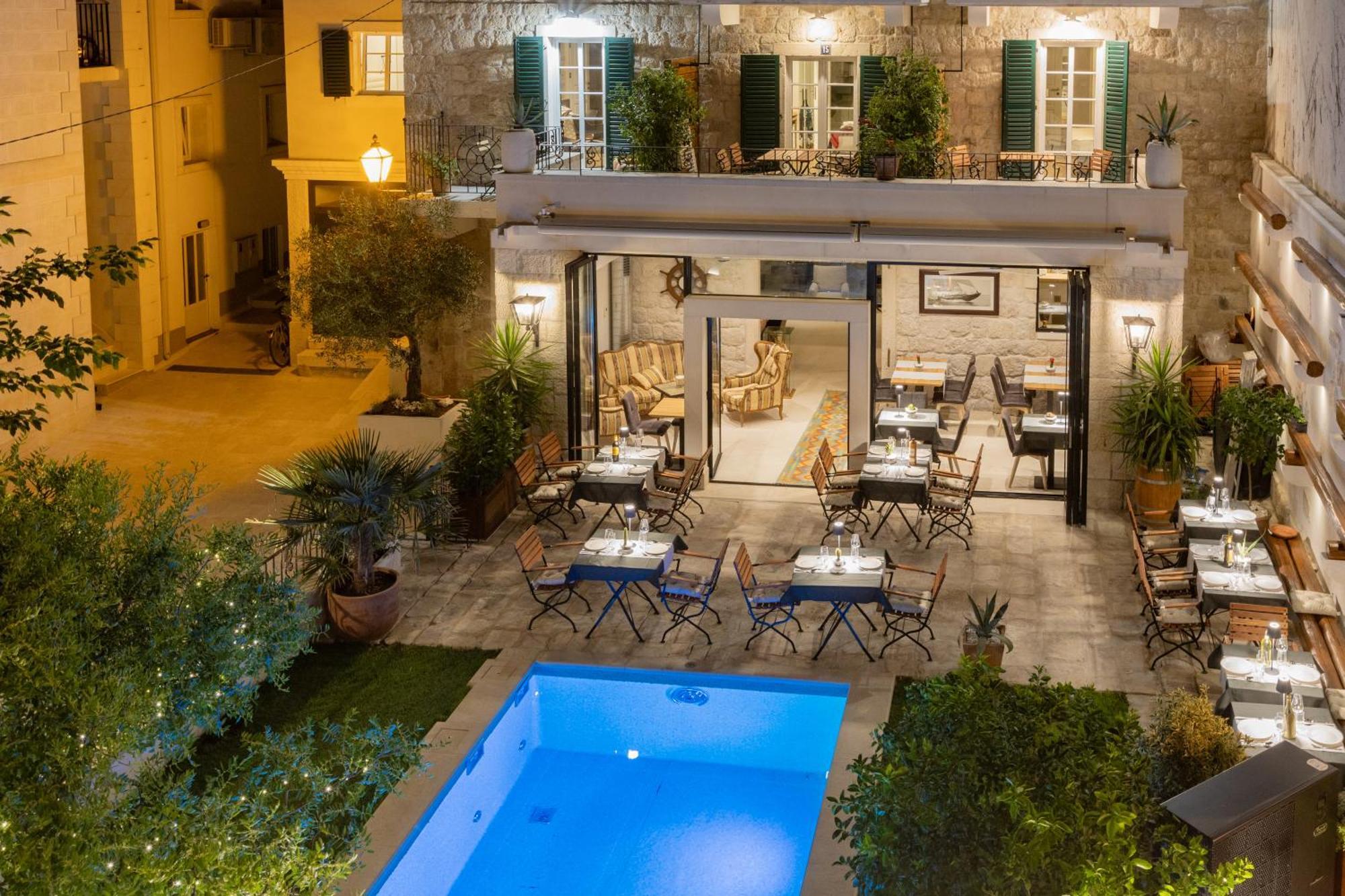 מאקרסקה New - Casa Columba - 4 Star Design Boutique Hotel With Outdoor Pool & Private Garden (Adults Only) מראה חיצוני תמונה