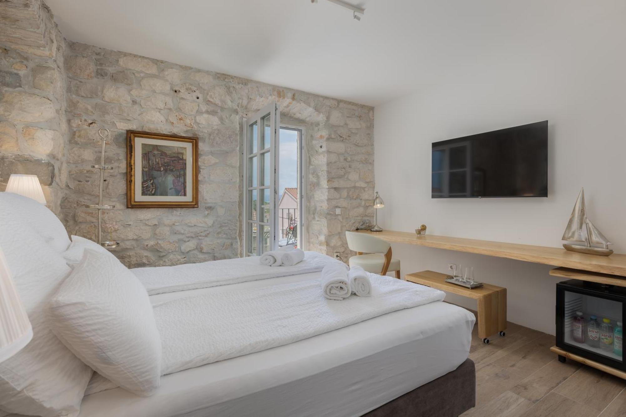 מאקרסקה New - Casa Columba - 4 Star Design Boutique Hotel With Outdoor Pool & Private Garden (Adults Only) מראה חיצוני תמונה